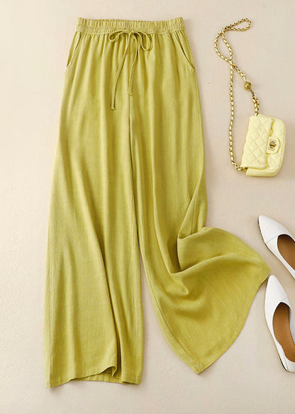 Effortlessly Elegant Pants with a Timeless Design
