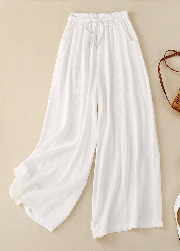 Effortlessly Elegant Pants with a Timeless Design