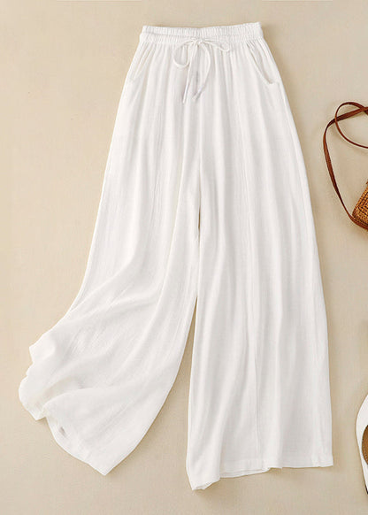 Effortlessly Elegant Pants with a Timeless Design