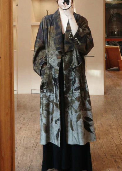 Classic Vintage Coat with a Flattering Fit