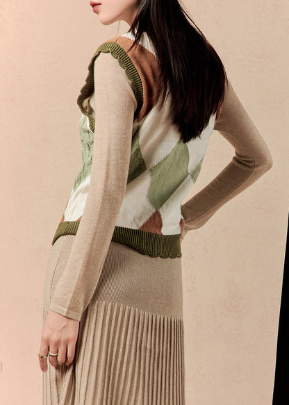 Beautifully Finished Garment in a Timeless Design