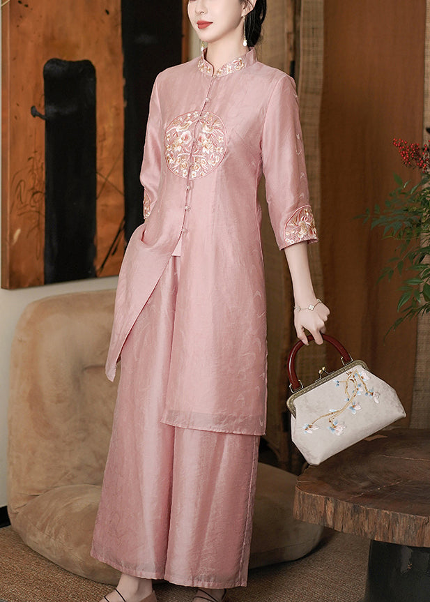Gracefully Styled Garment for Any Occasion
