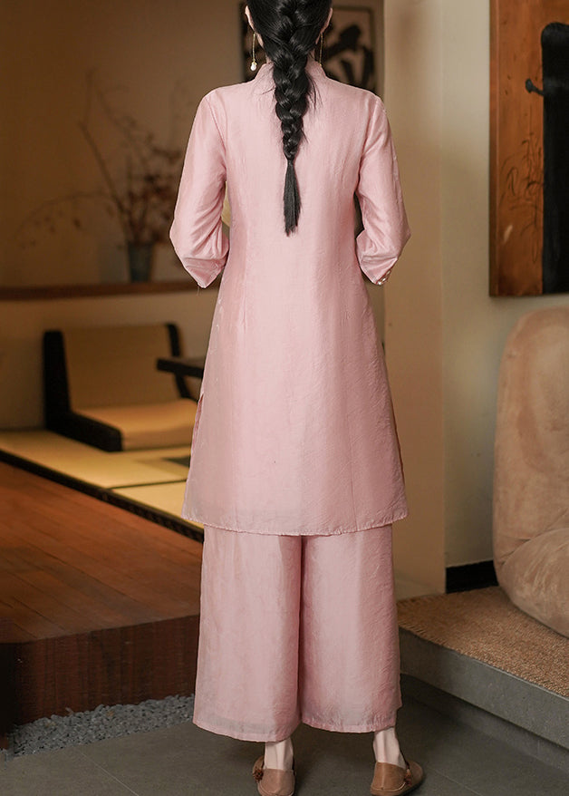 Gracefully Styled Garment for Any Occasion