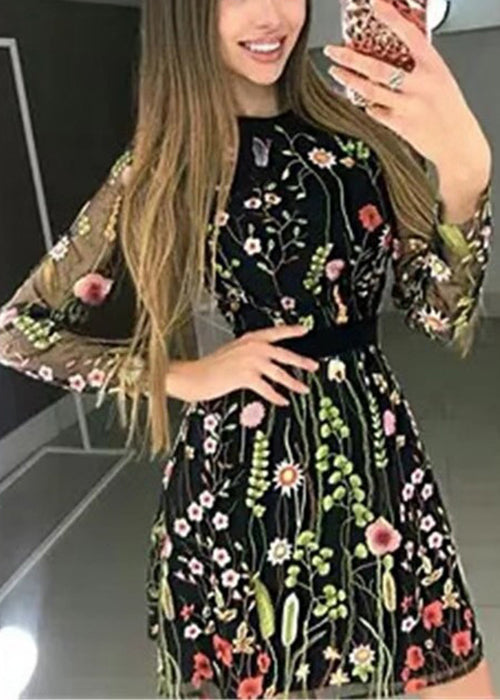 Sophisticated Dress with a Clean Classic Look