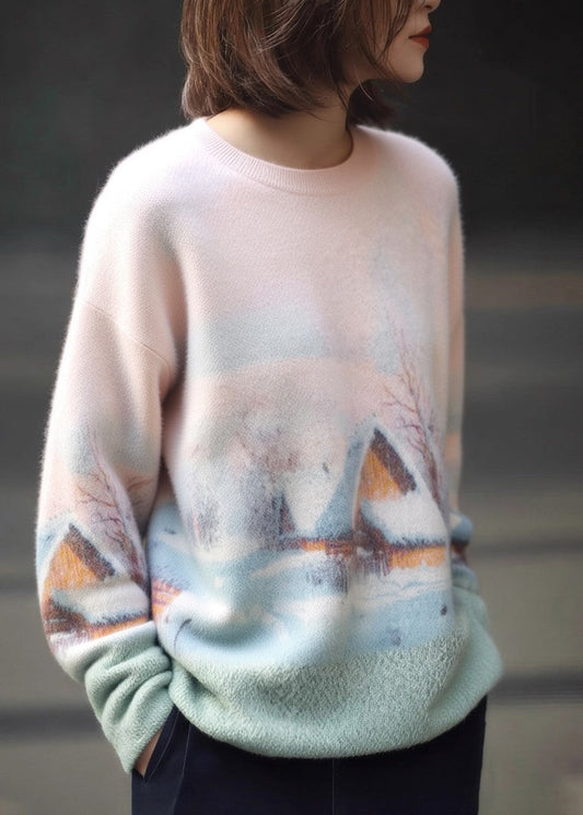 Classic Vintage Sweater with a Flattering Fit