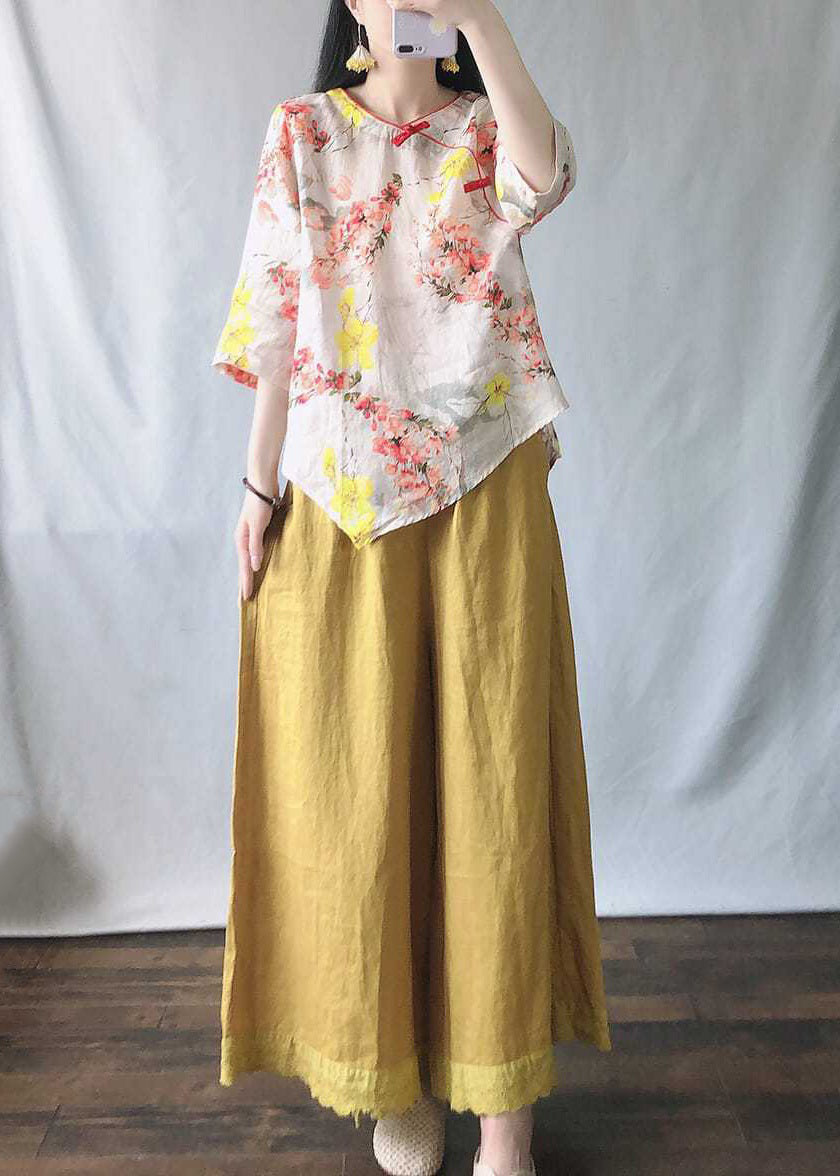 Effortlessly Elegant Pants with a Timeless Design