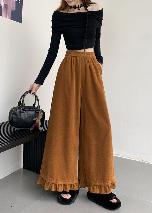Effortlessly Elegant Pants with a Timeless Design
