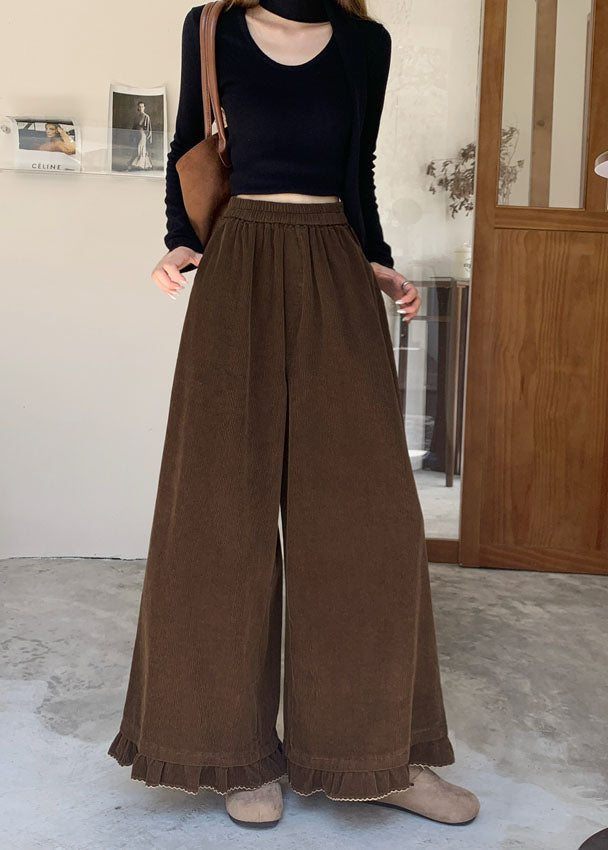 Effortlessly Elegant Pants with a Timeless Design