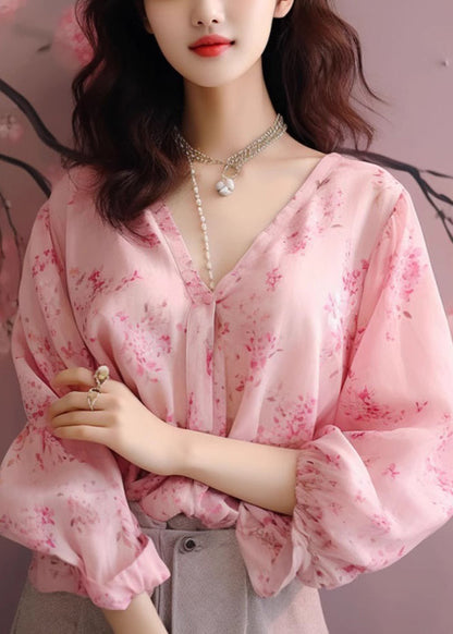 Classic Vintage Shirt with a Flattering Fit