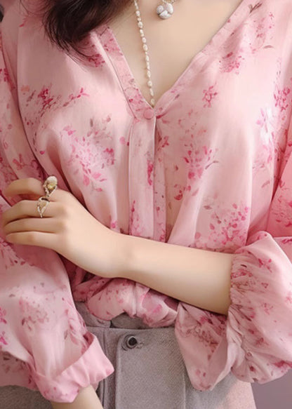 Classic Vintage Shirt with a Flattering Fit