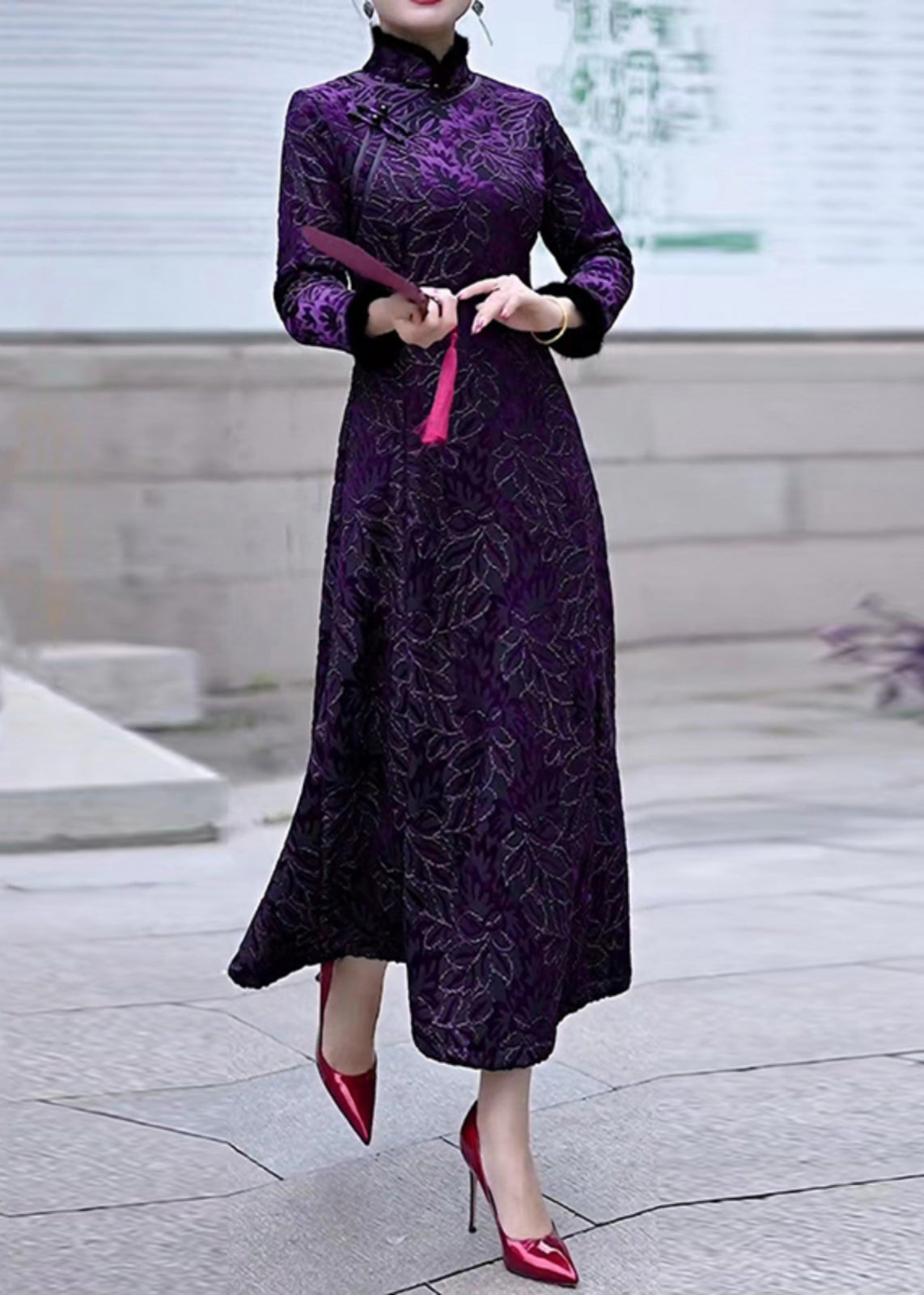 Classic Vintage Dress with a Flattering Fit