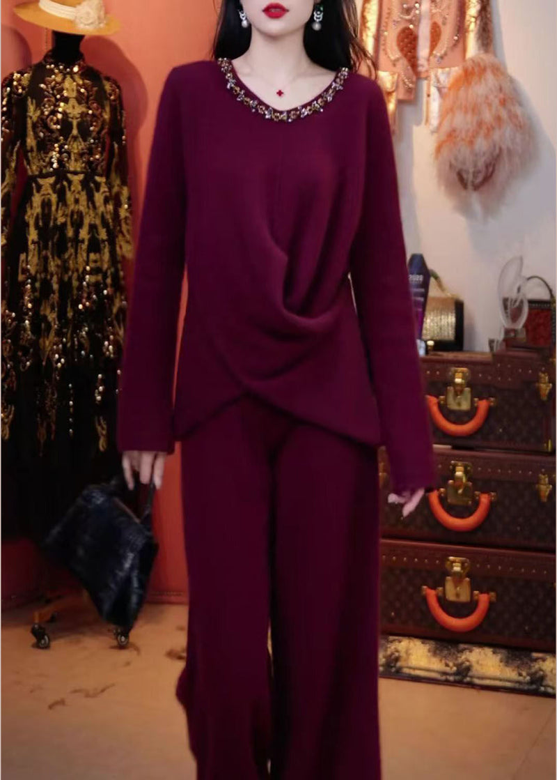 Well Tailored Sweater with a Graceful Silhouette