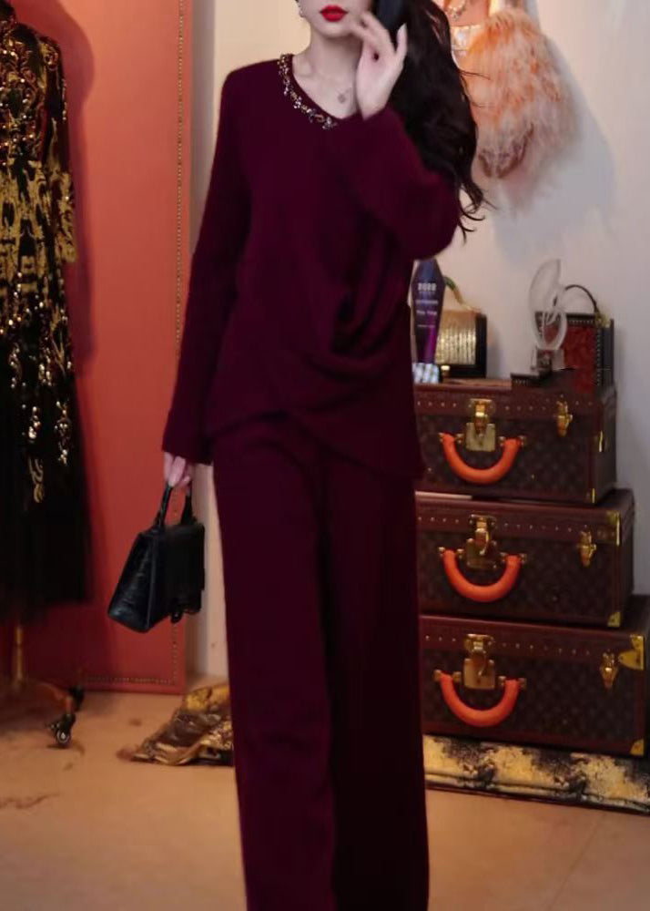 Well Tailored Sweater with a Graceful Silhouette