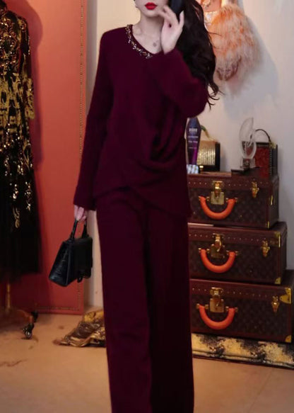 Well Tailored Sweater with a Graceful Silhouette