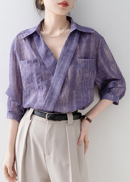 Classic Vintage Shirt with a Flattering Fit