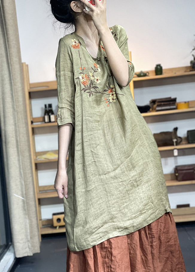A Vintage Style Dress with Delicate Timeless Details