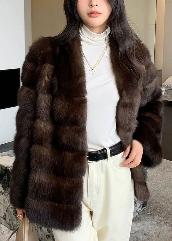 Effortlessly Elegant Coat with a Timeless Design