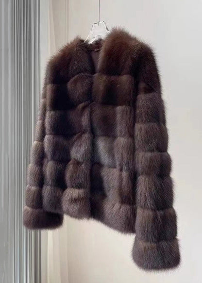 Effortlessly Elegant Coat with a Timeless Design