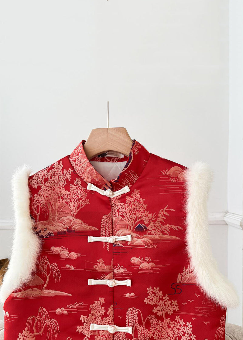 Beautifully Finished Coat in a Timeless Design
