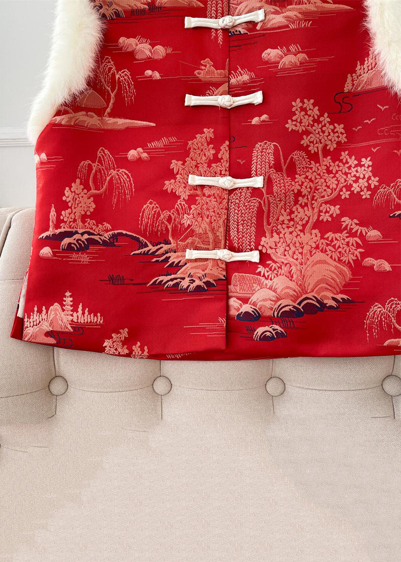 Beautifully Finished Coat in a Timeless Design