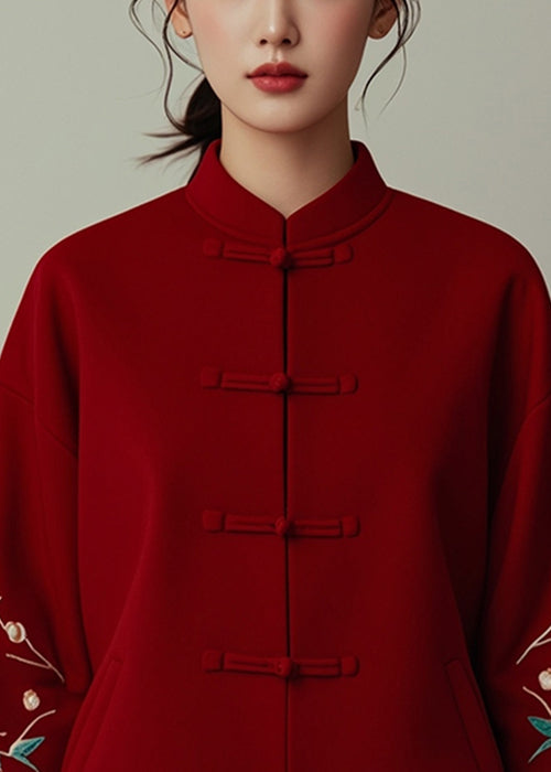 Beautifully Finished Coat in a Timeless Design