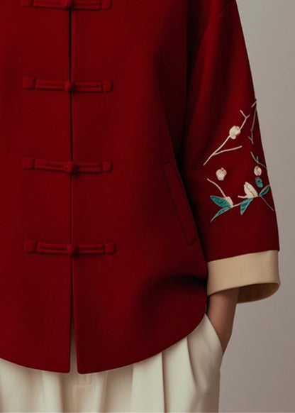 Beautifully Finished Coat in a Timeless Design