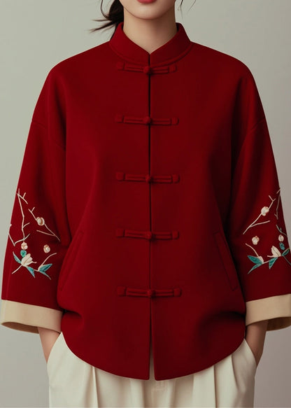 Beautifully Finished Coat in a Timeless Design