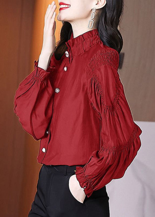 Classic Vintage Blouse with a Flattering Fit
