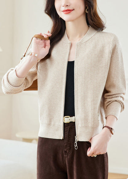 Beautifully Finished Coat in a Timeless Design