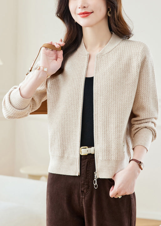 Beautifully Finished Coat in a Timeless Design