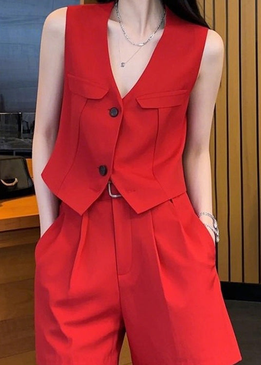 Well Tailored Coat with a Graceful Silhouette