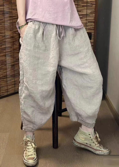 Effortlessly Elegant Pants with a Timeless Design