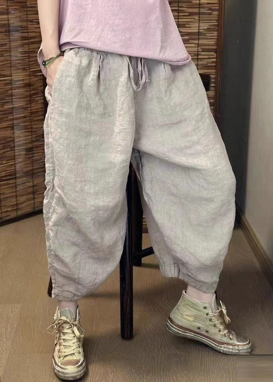 Effortlessly Elegant Pants with a Timeless Design