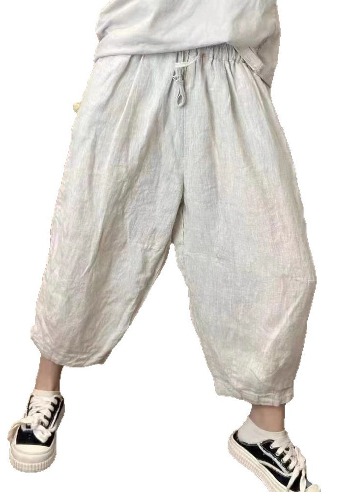 Effortlessly Elegant Pants with a Timeless Design