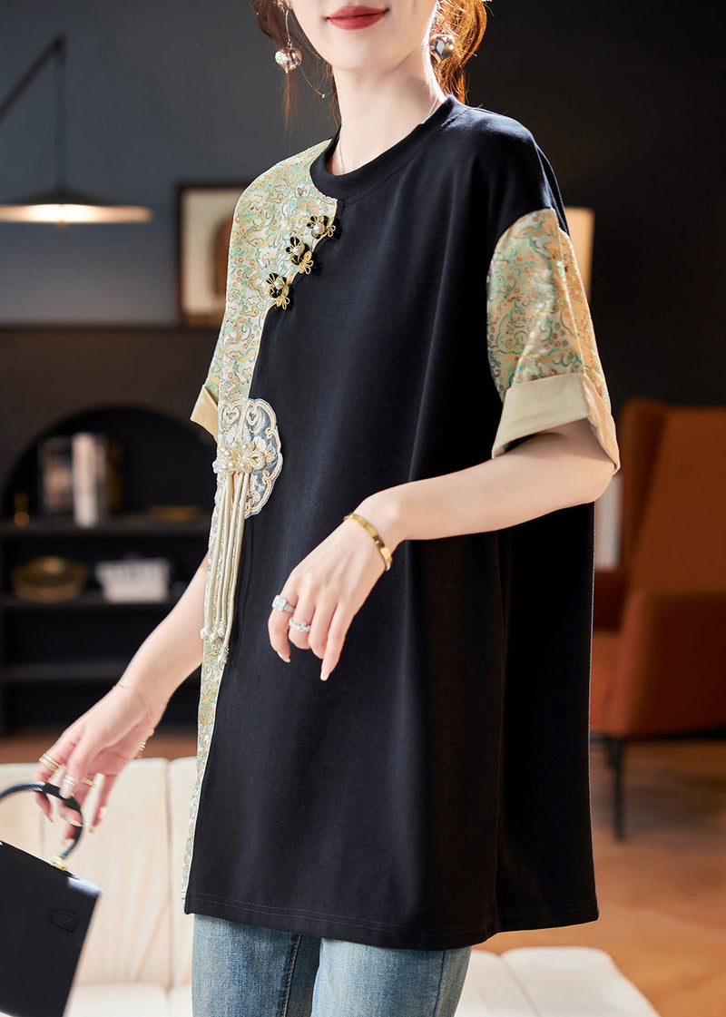 A Vintage Style Shirt with Delicate Timeless Details