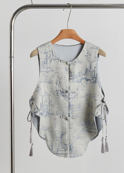 Sophisticated Garment with a Clean Classic Look