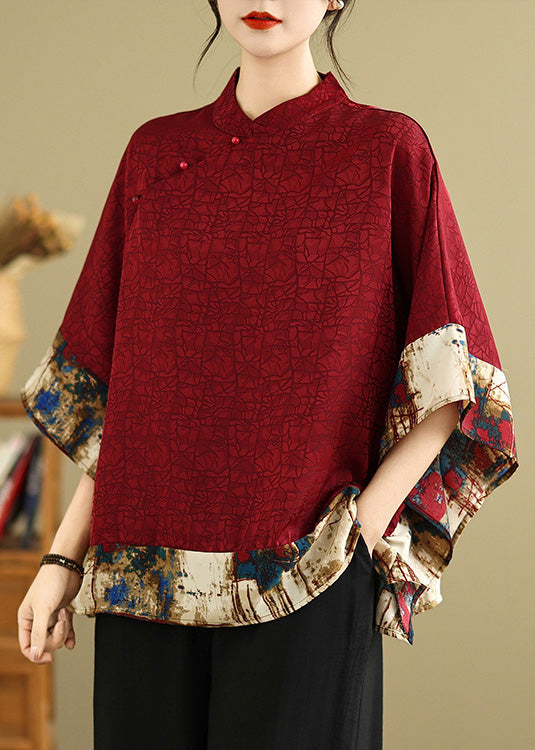 Effortlessly Elegant Top with a Timeless Design