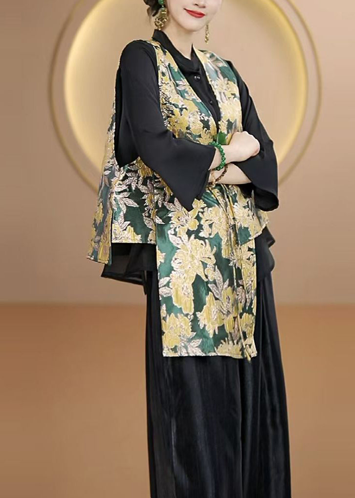 Effortlessly Elegant Garment with a Timeless Design