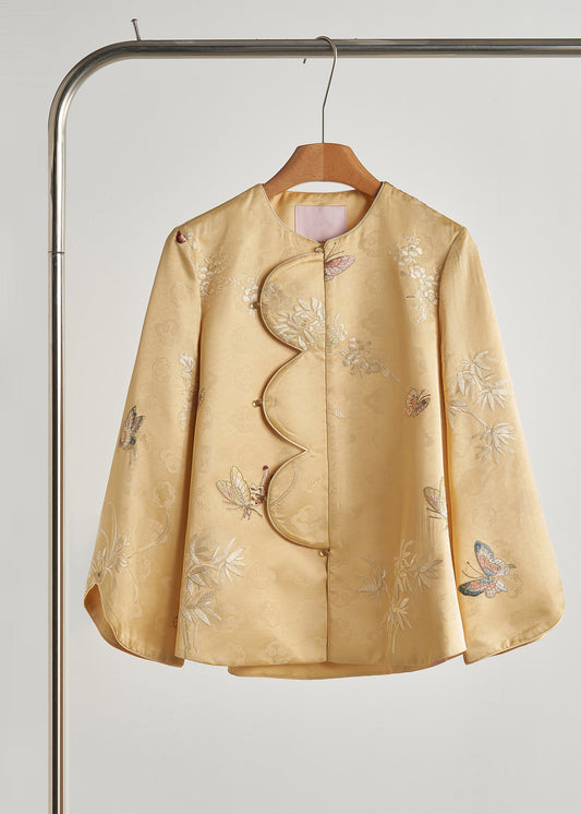 Sophisticated Coat with a Clean Classic Look