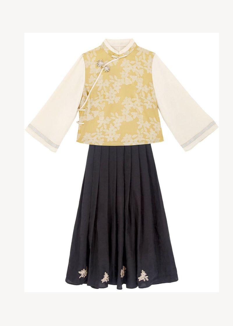 Elegantly Styled Top for Everyday Wear