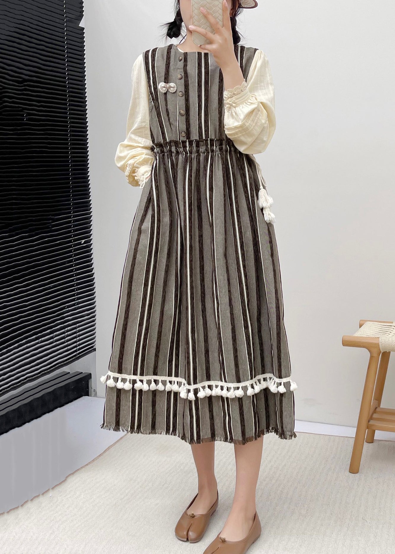 Well Tailored Dress with a Graceful Silhouette