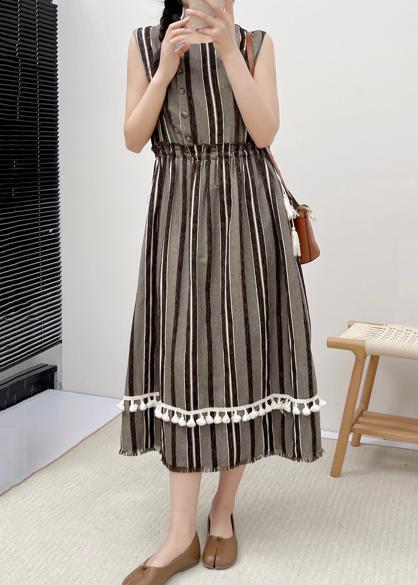 Well Tailored Dress with a Graceful Silhouette