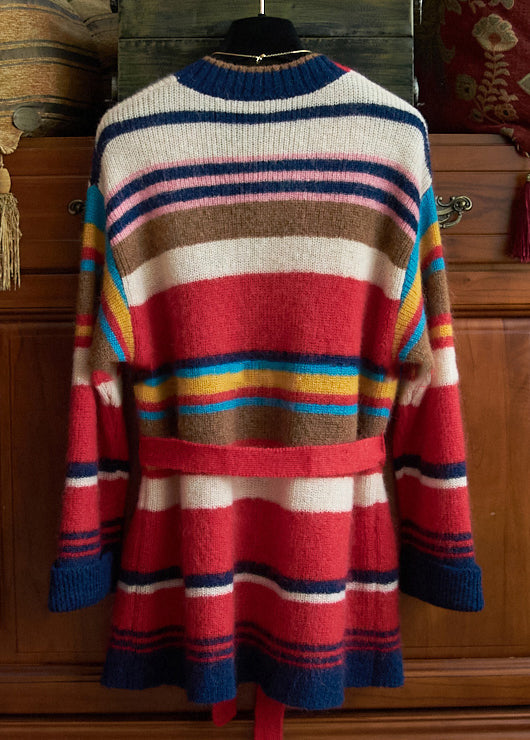 Elegantly Styled Cardigan for Everyday Wear