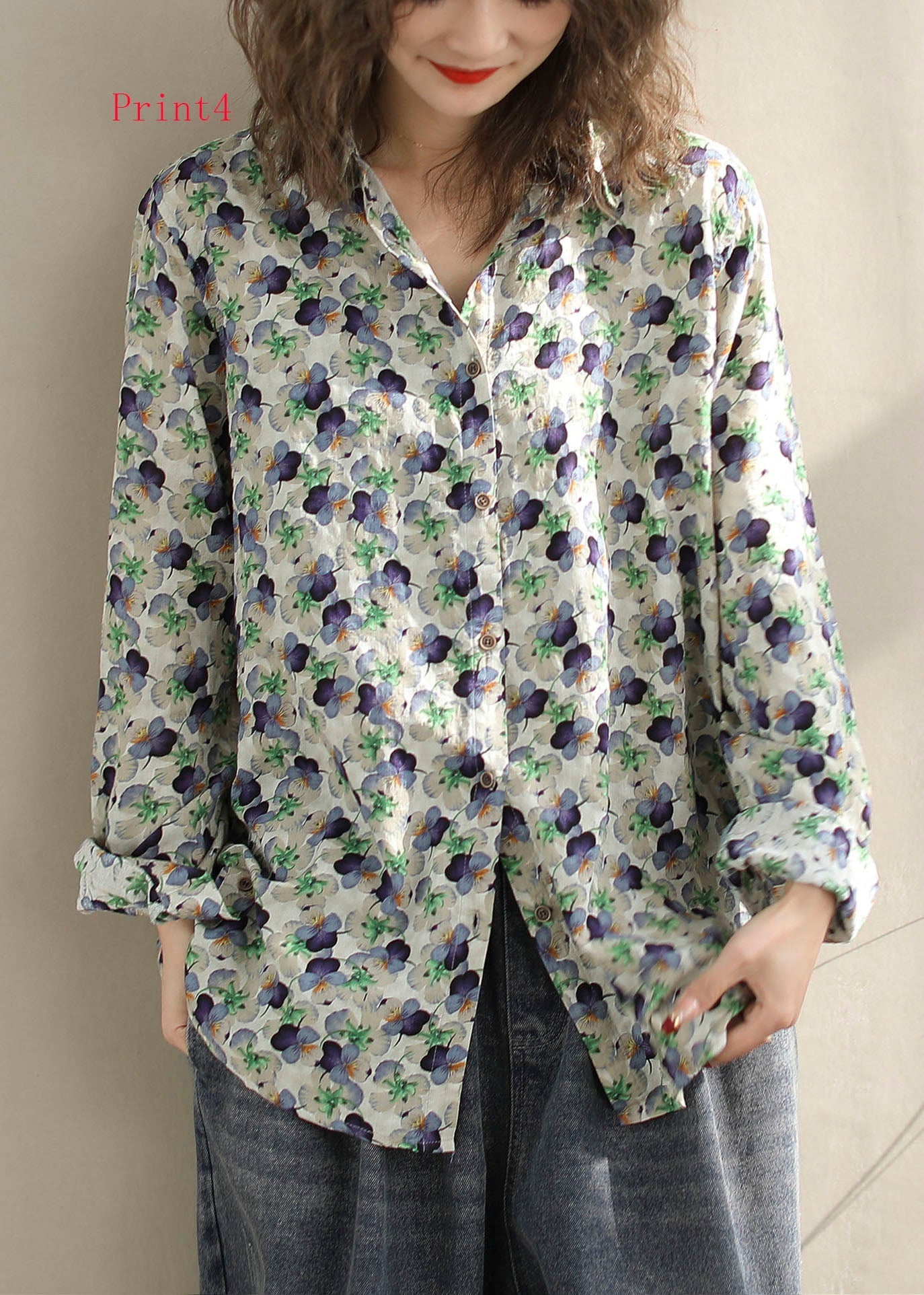 Classic Vintage Shirt with a Flattering Fit