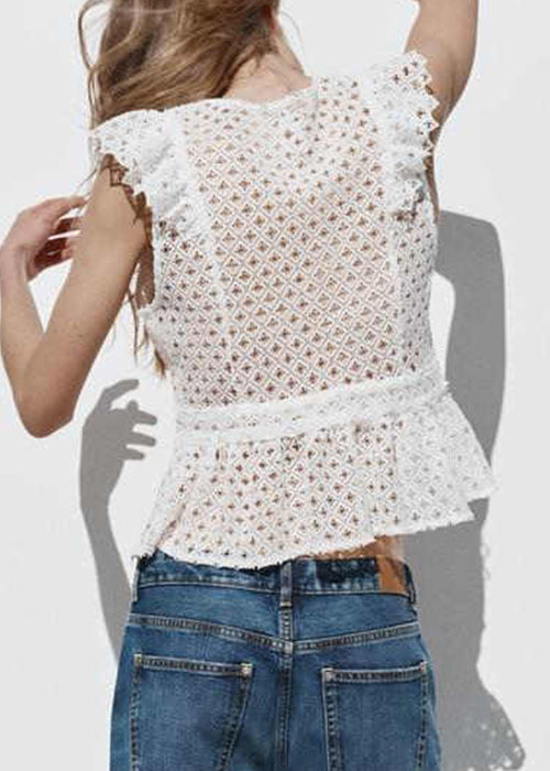 Effortlessly Elegant Shirt with a Timeless Design