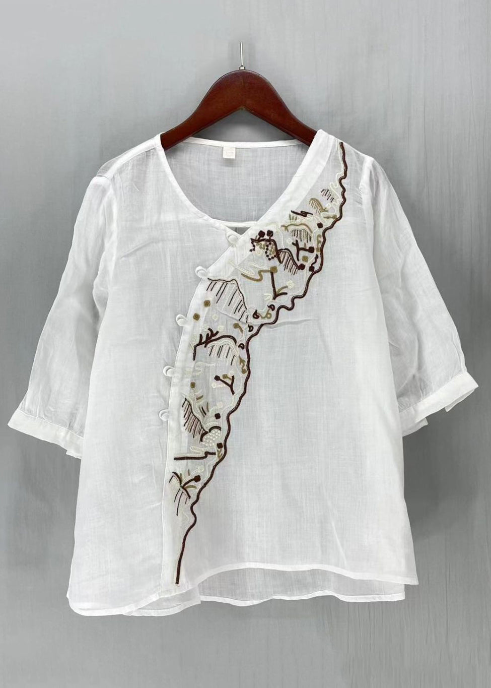 Beautifully Finished Shirt in a Timeless Design