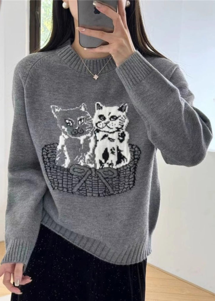 Elegantly Styled Sweater for Everyday Wear