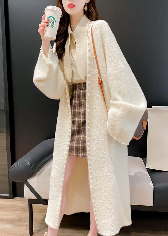 Effortlessly Elegant Cardigan with a Timeless Design