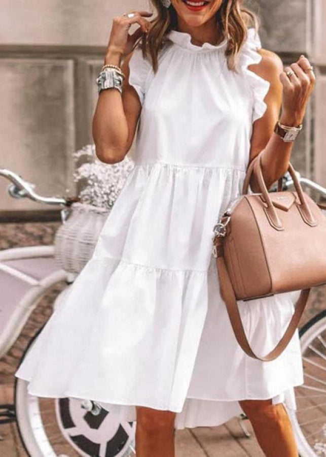 Effortlessly Elegant Dress with a Timeless Design