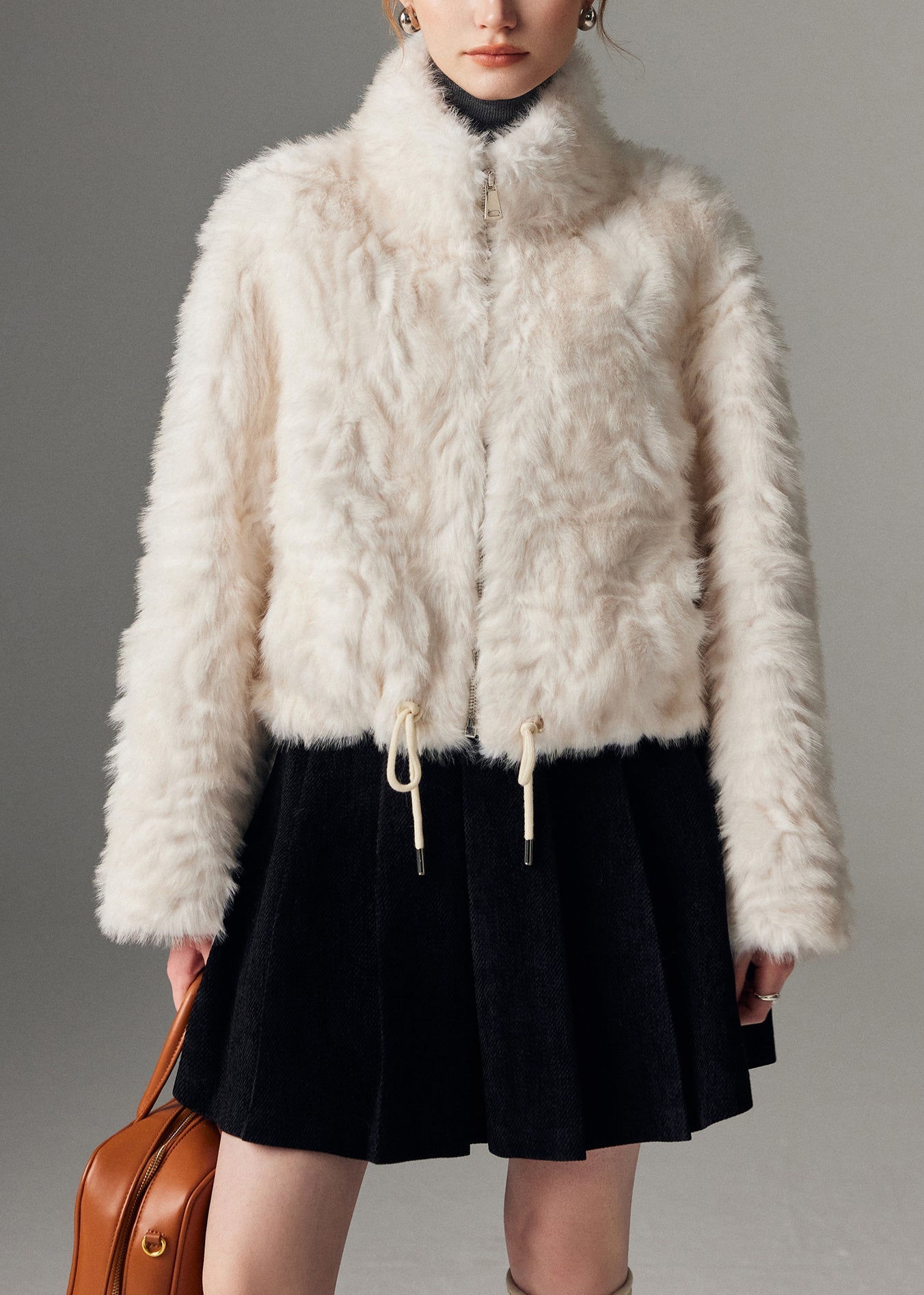 Effortlessly Elegant Coat with a Timeless Design